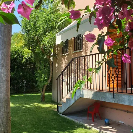 Ai Tre Tigli Con Giardino Privato Sirolo