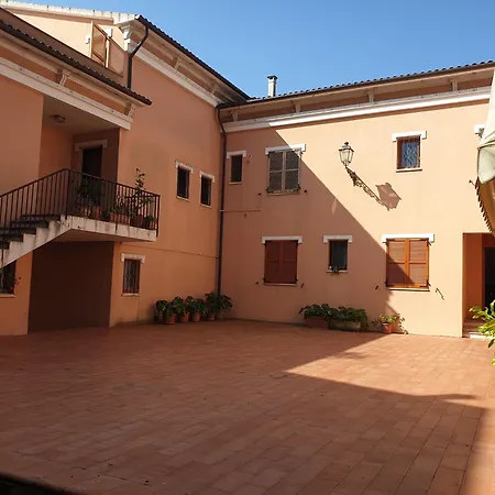 Ai Tre Tigli Con Giardino Privato